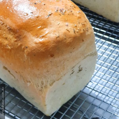 Pan a las Finas Hierbas